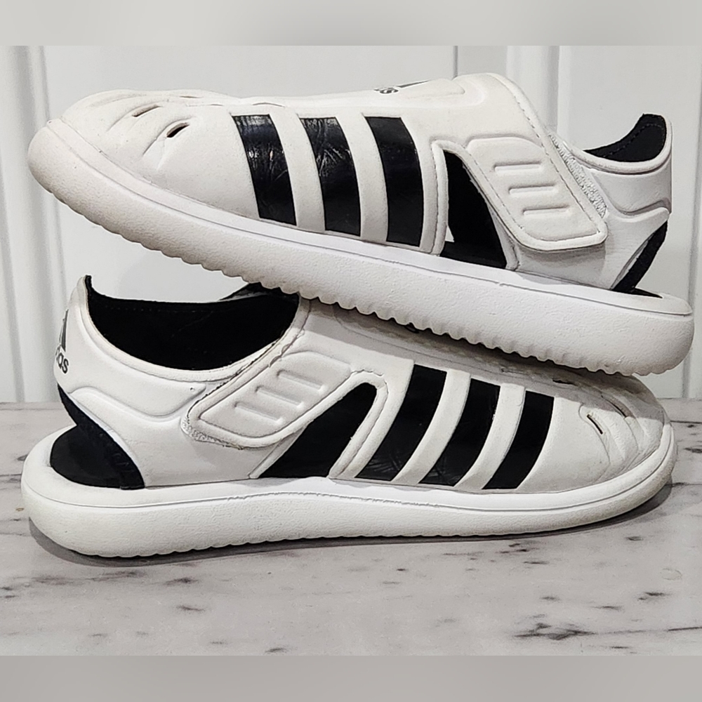 Adidas white black water shoes kid's size 1 - Picture 6 of 10